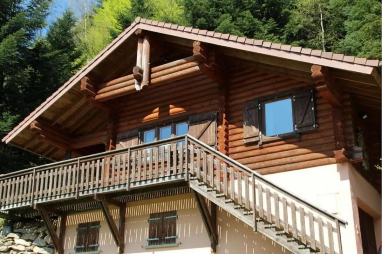 LE GRAND CERF  Chalet en rondins avec SPA Jacuzzi-Außenbereich