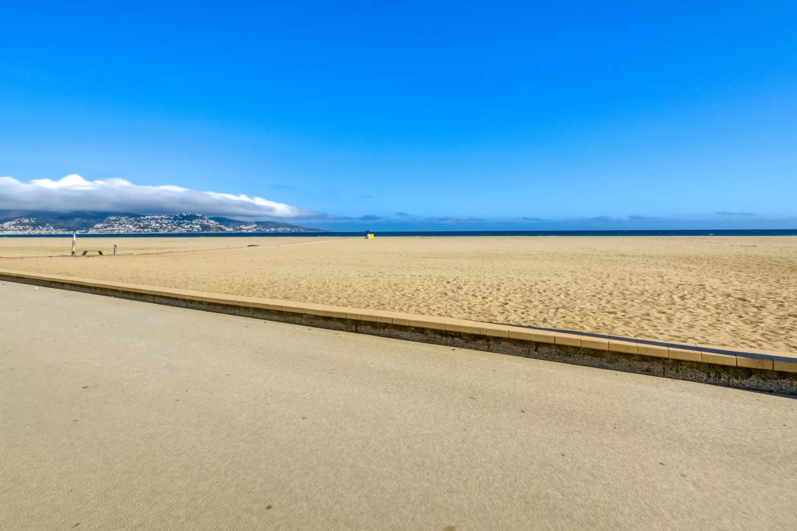 PORT PETIT 10 + Amarre de 3X7 - Immo B-Gebiete Sommer 20 km