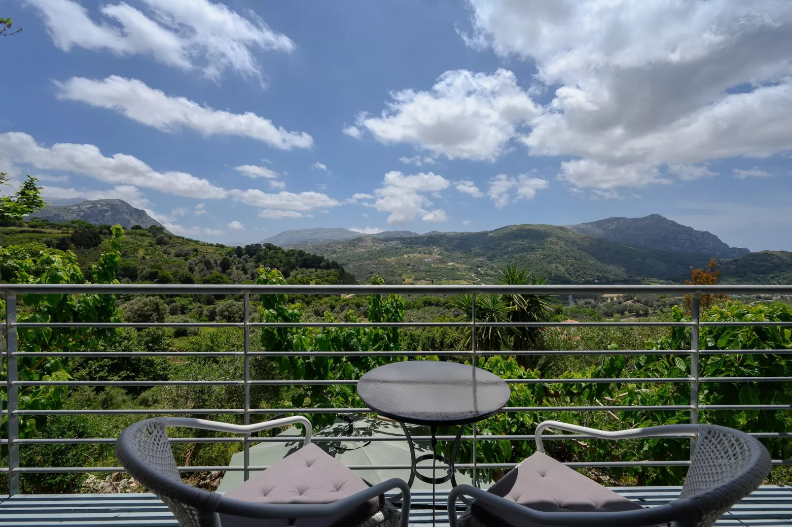 Manousaki-Balcon-terrasse