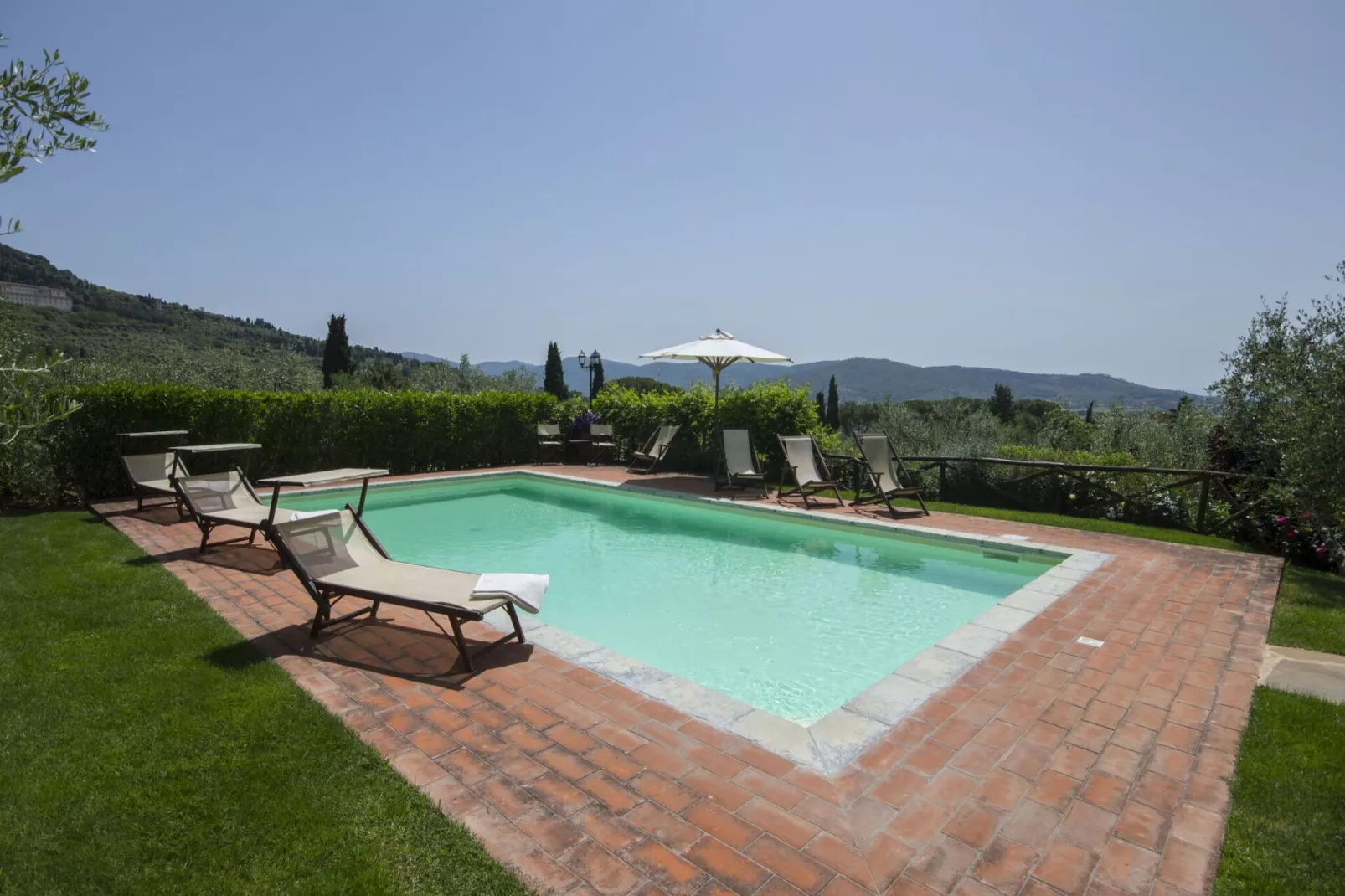 Villa il Sasso-View summer
