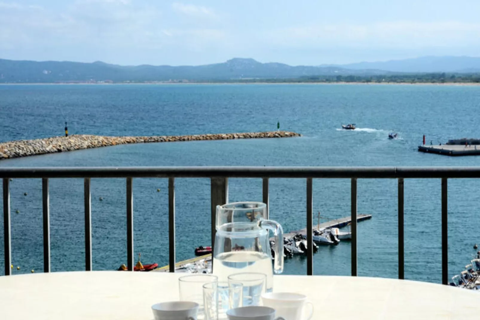 Appartements à L'Estartit-Außenbereich Sommer