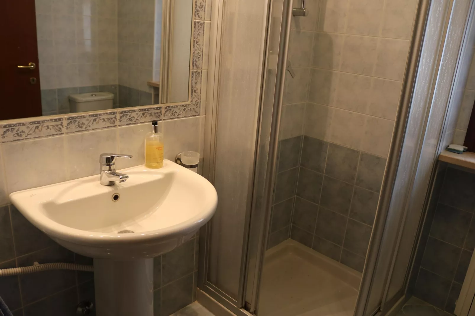 Casara Diciotto-Bathroom