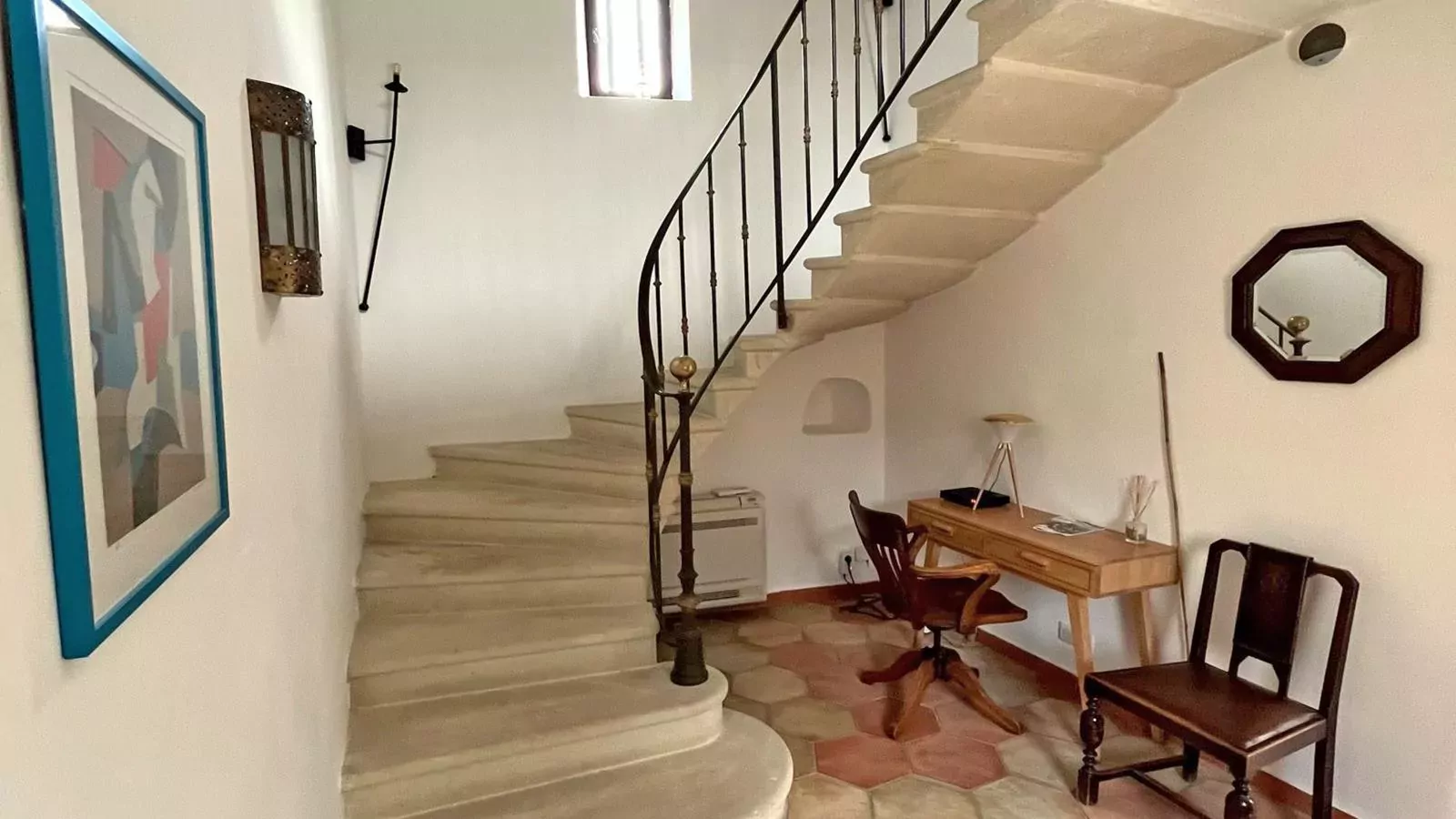 Bastide St John-Reception hall