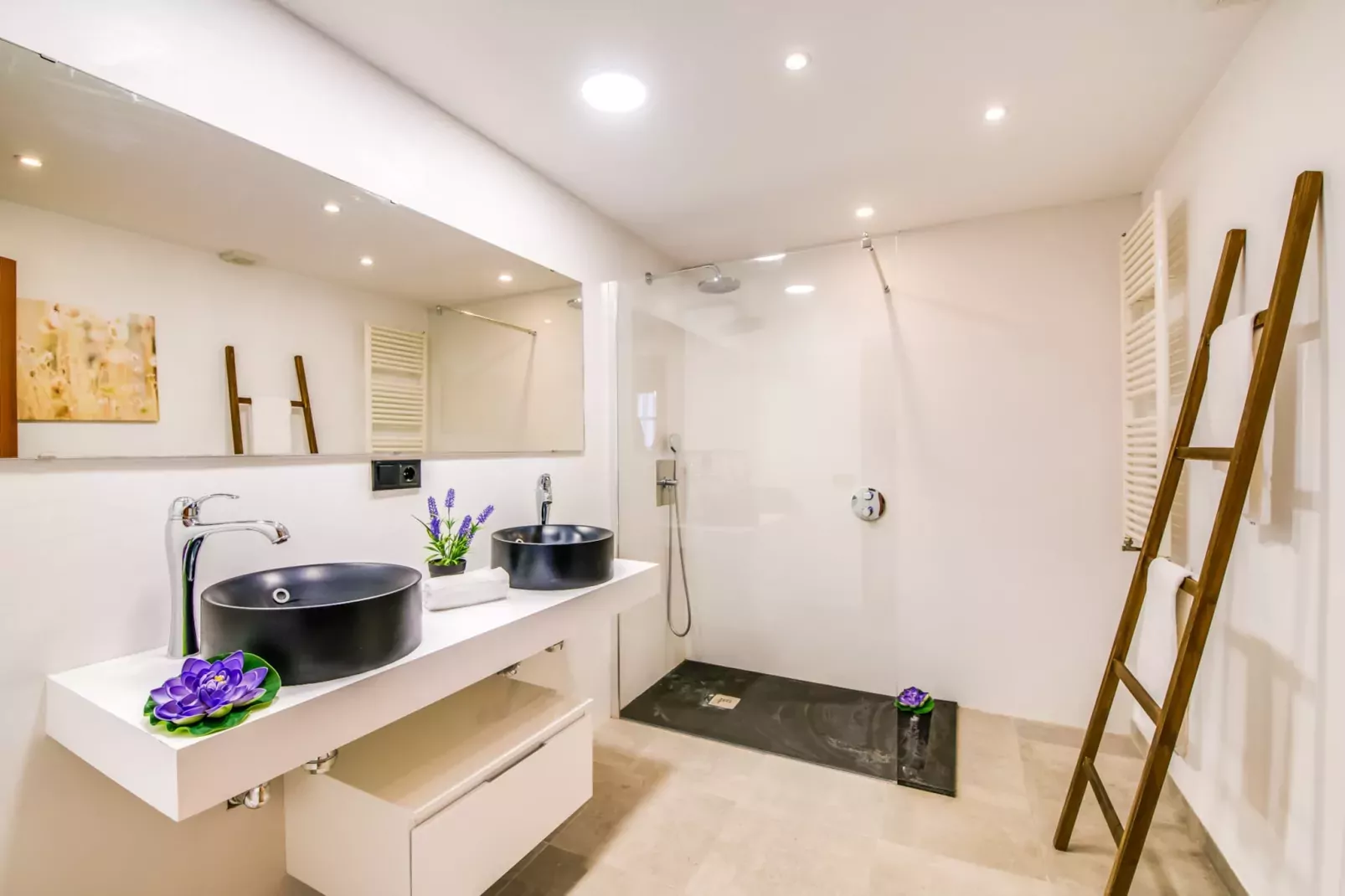 Can Tomeu-Bathroom