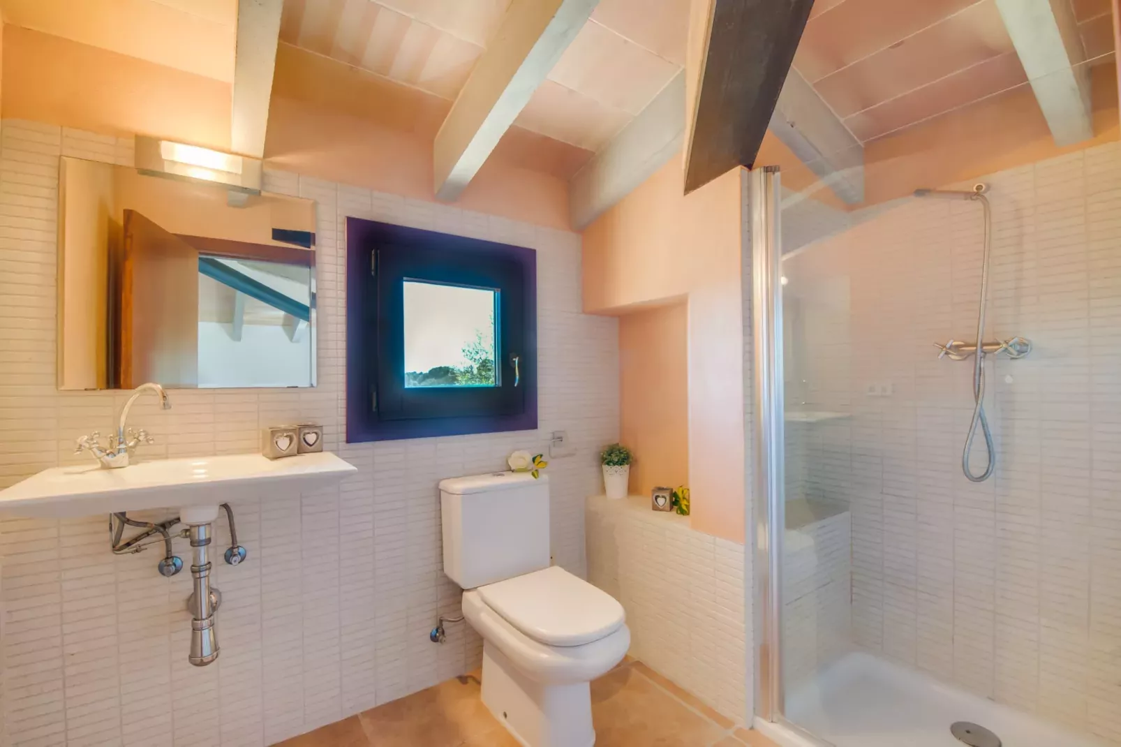 Can Ribas-Bathroom