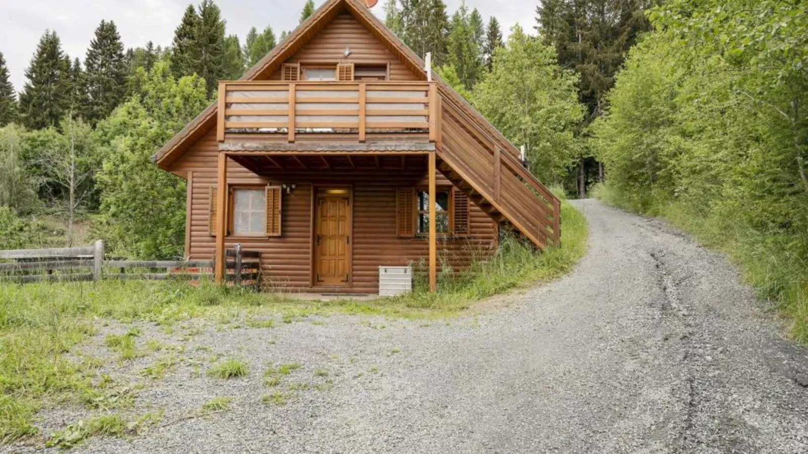 Karawankenpanorama L-Exterior summer