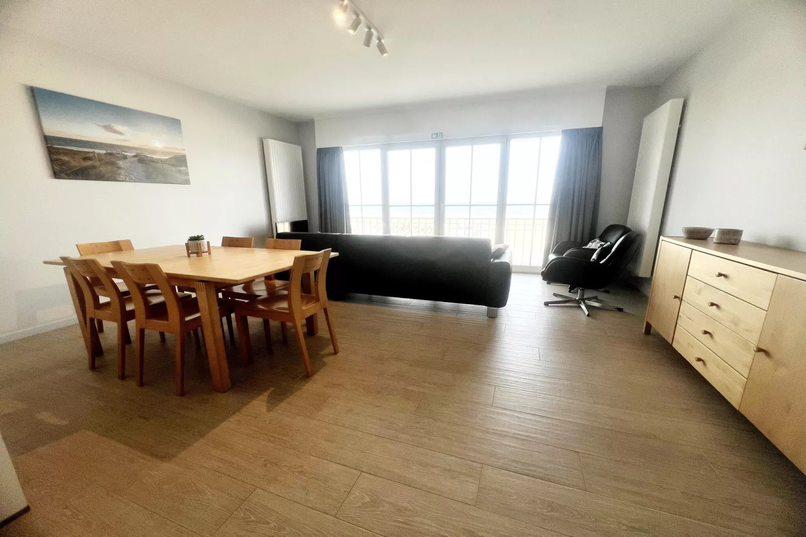 BALMORAL 0001-Living room