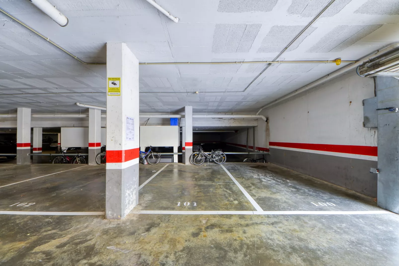 MILENI 2 4 Bjs 2 Roses-Parkeinrichtungen