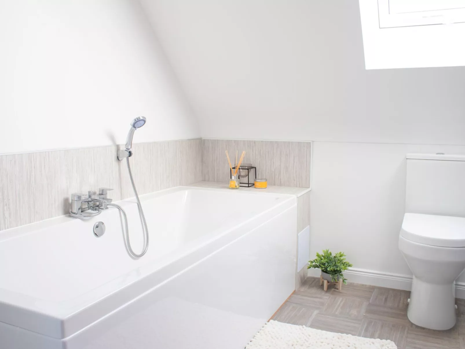 Daisy Cottage-Inside
