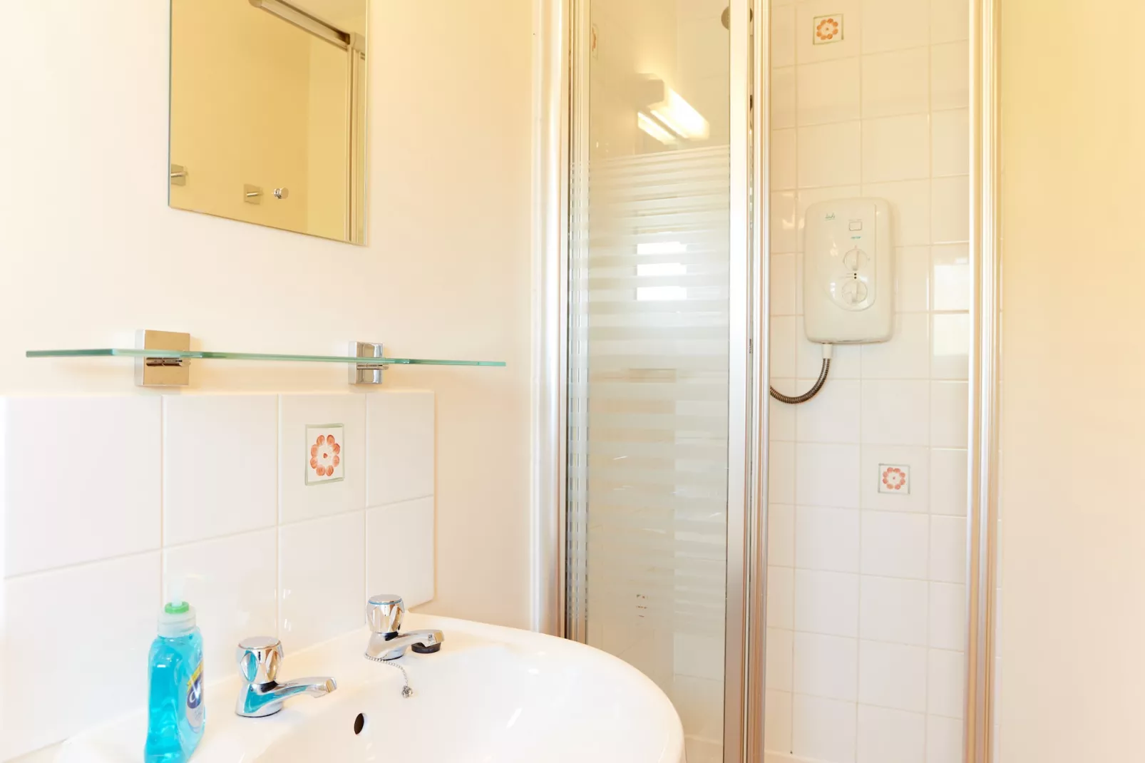 Meadow View-Bathroom