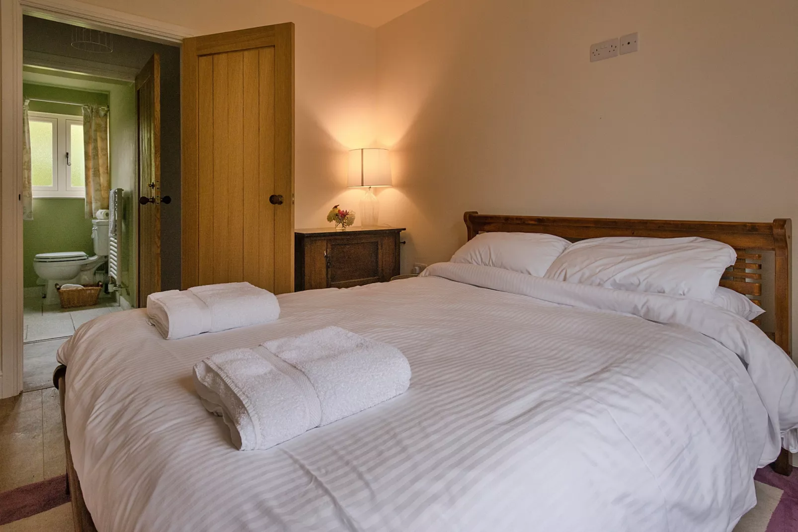 Fox and Hare-Bedroom