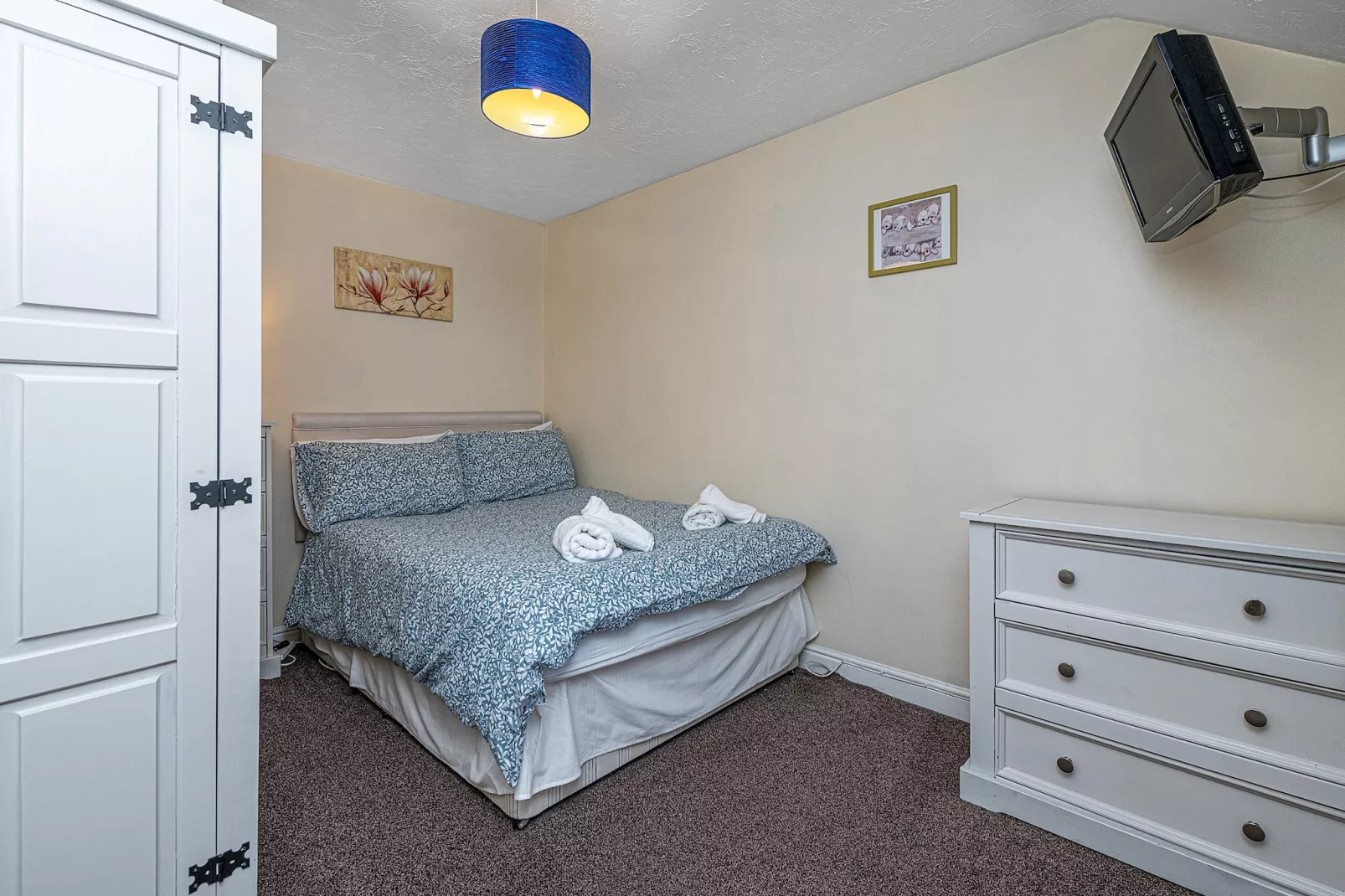 The Beeches-Bedroom