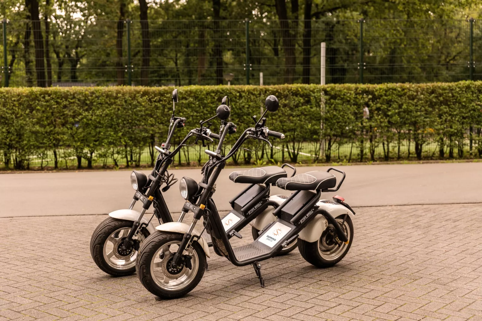 Parc Heihaas 9-Parkeinrichtungen