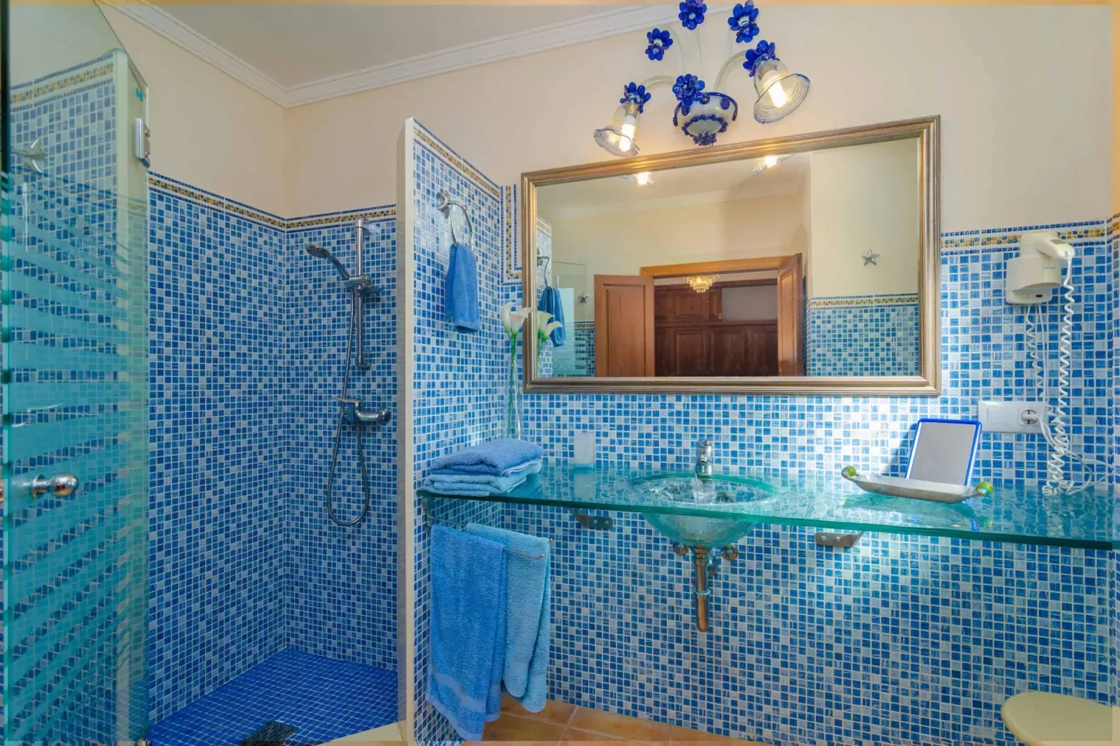 Can Rius-Bathroom