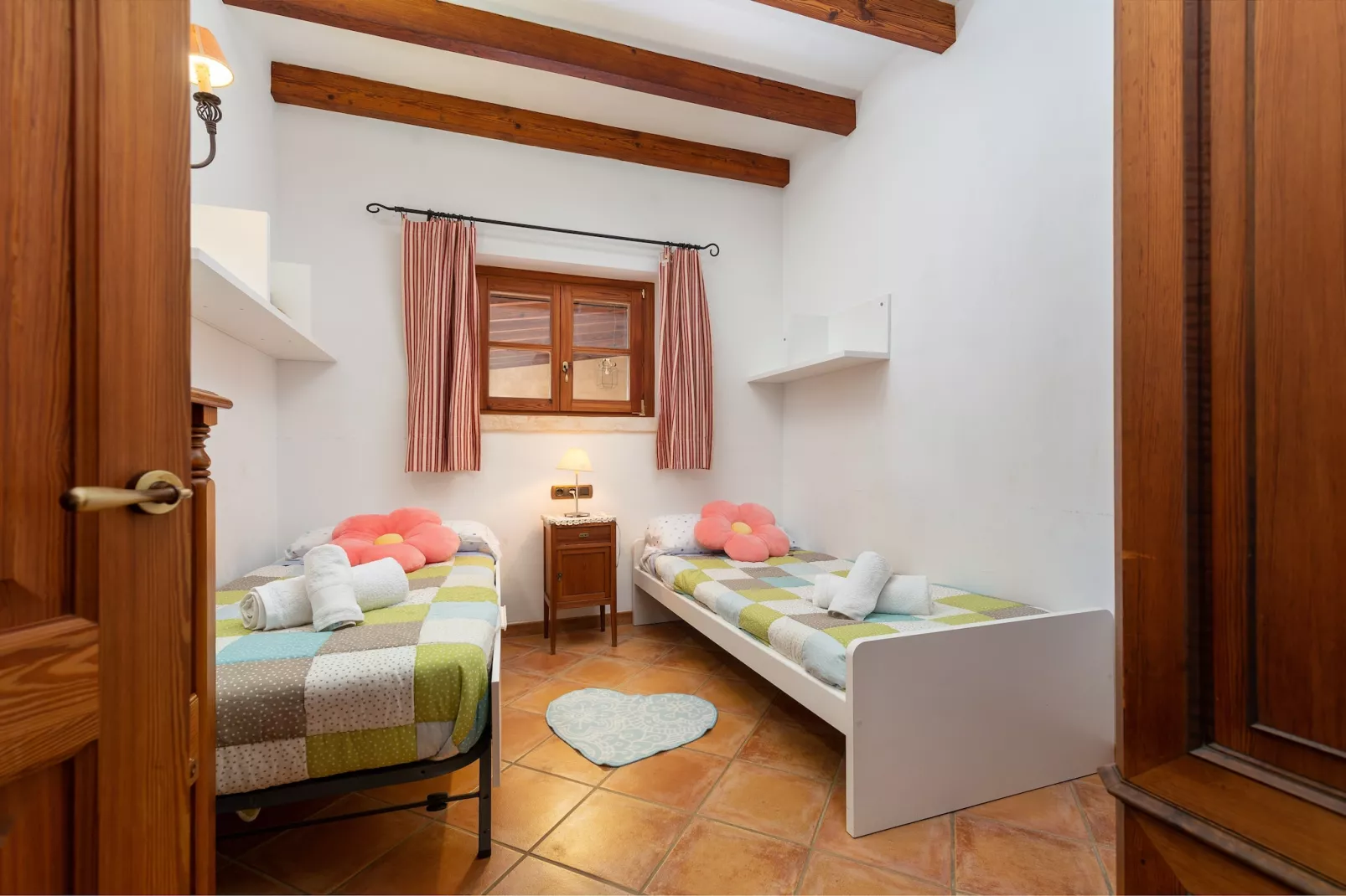 Can Colis-Bedroom