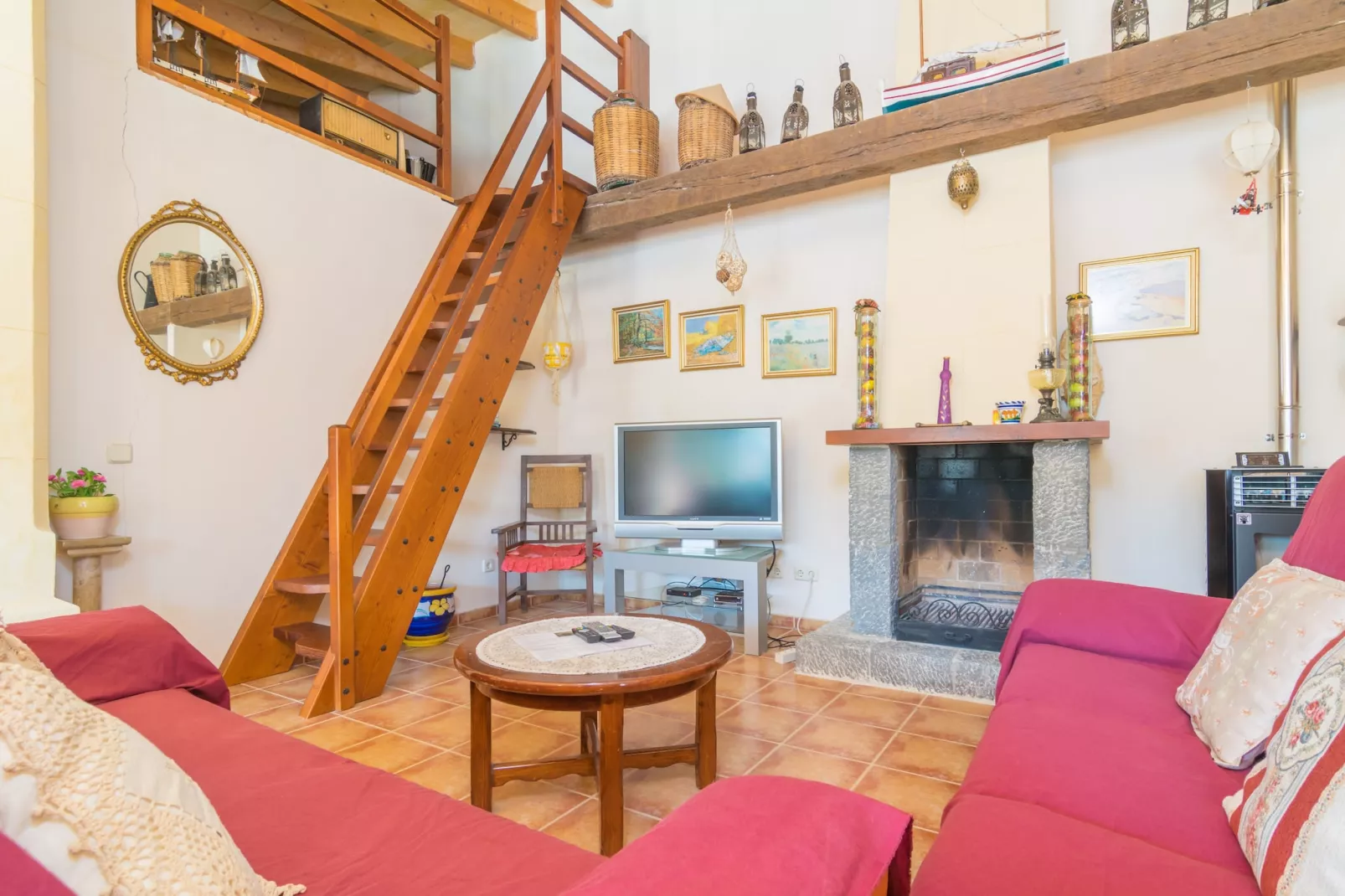 Es Blanquer De Na Fani-Living room