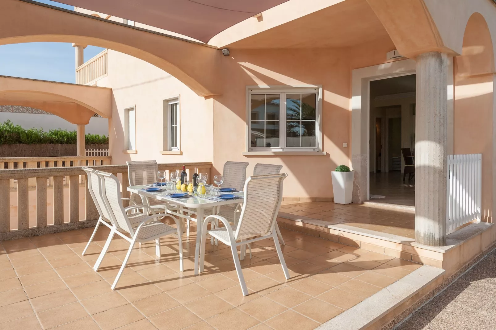 Espaiosa-Terrassenbalkon
