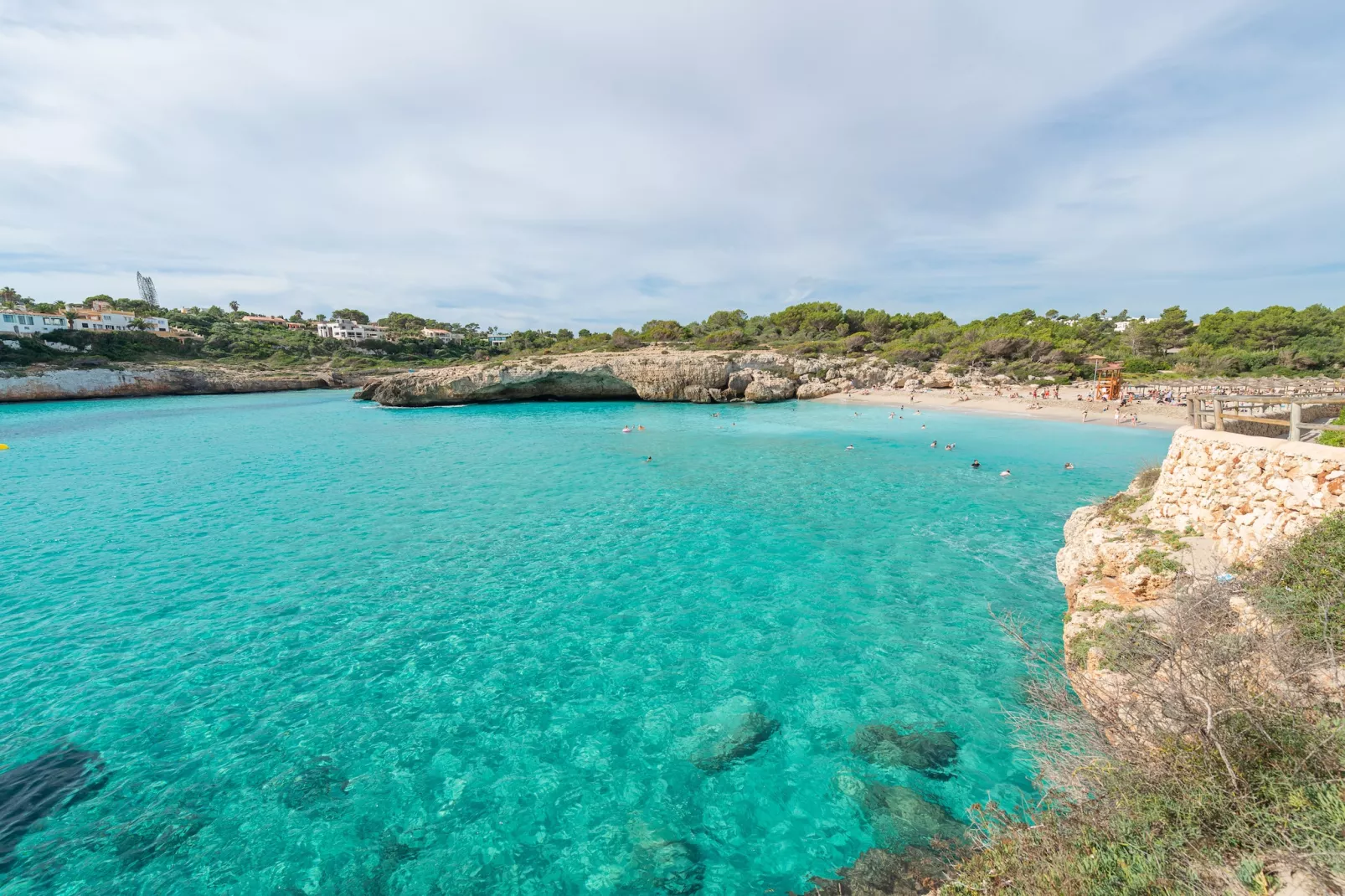 Es Mirador (cales De Mallorca)-Areas summer 5km