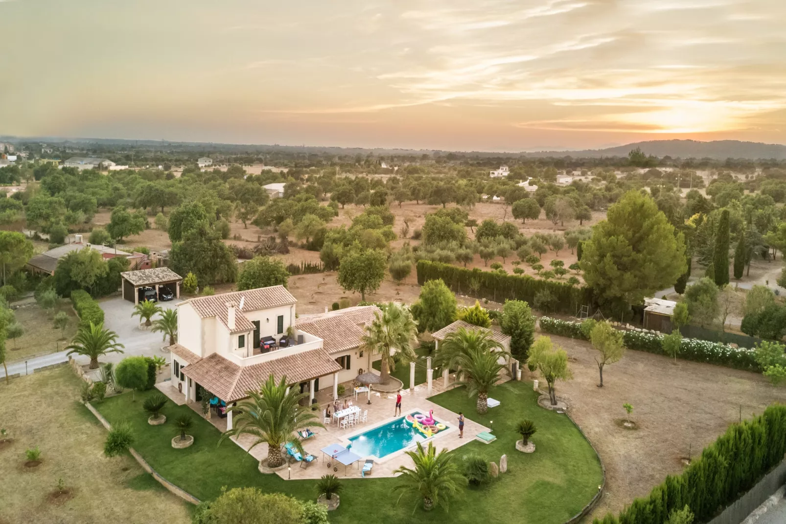 Villa Sun Club Home-Image-tags.