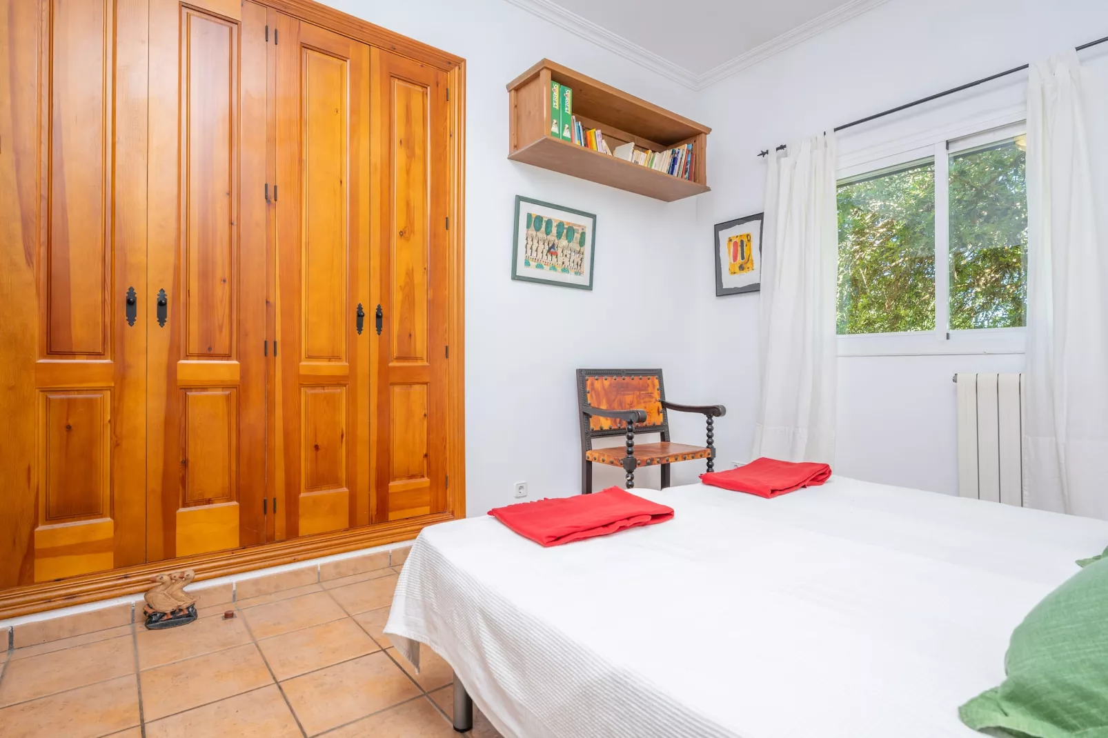 Na Poram-Bedroom