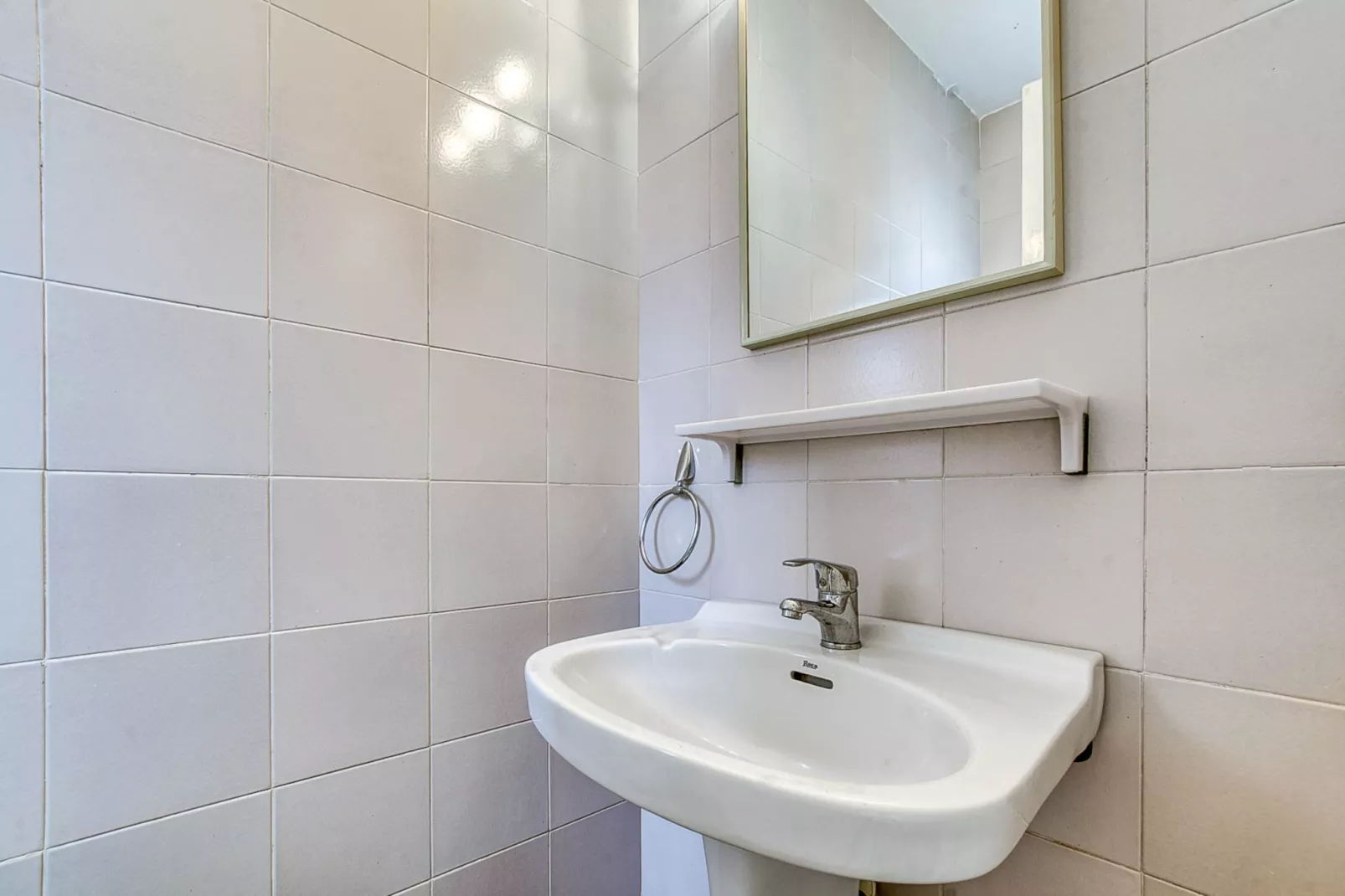 ISLA CARTAGO 49 Empuriabrava-Bathroom