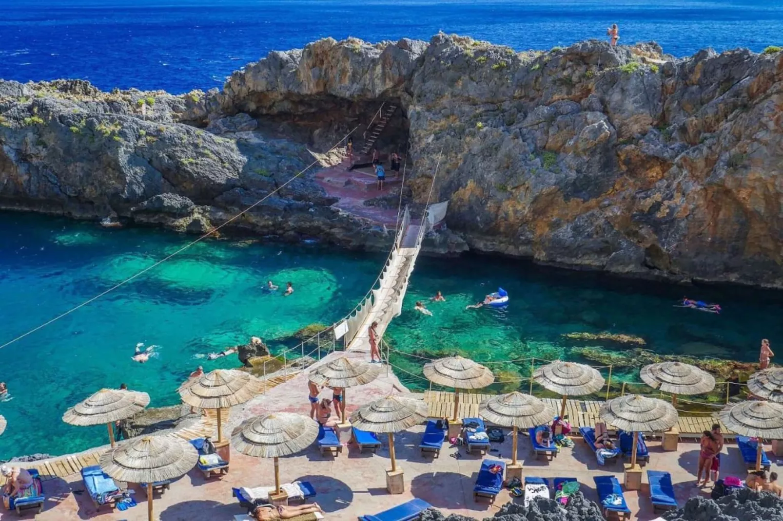 Villa Eleonas-Areas summer 20km