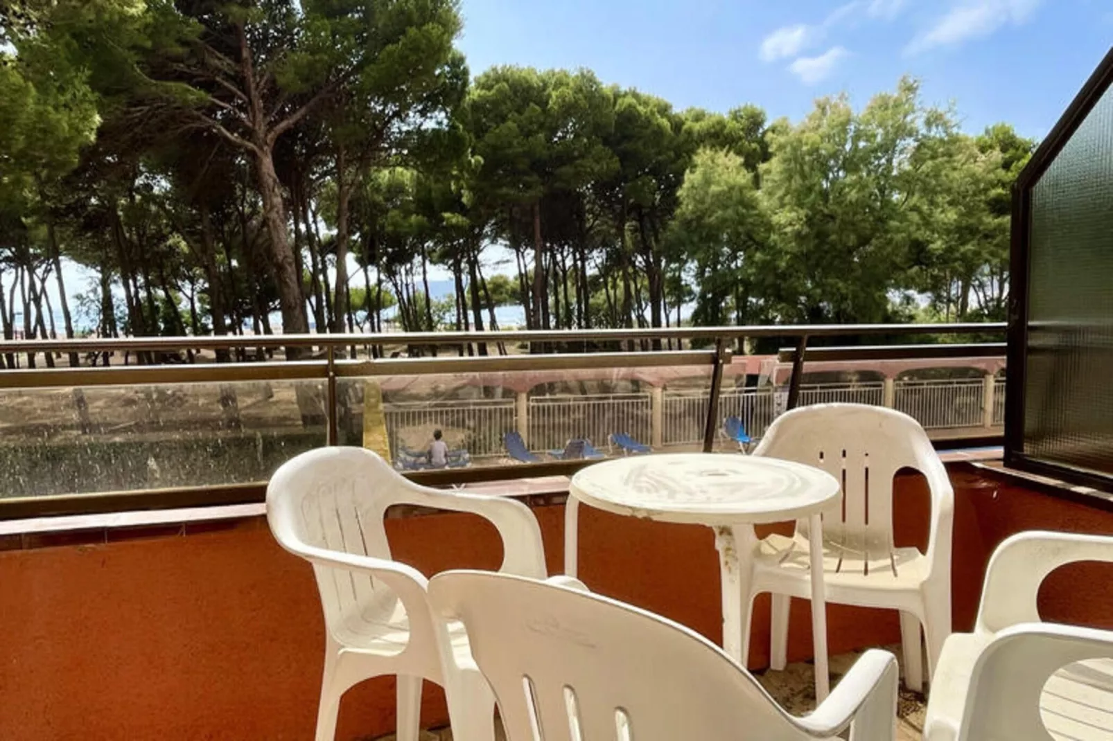 Appartements à L'Estartit-View summer