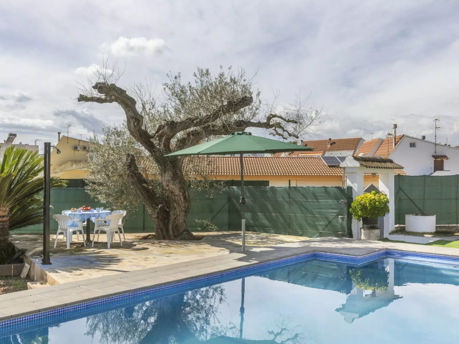 Villa Pepin-Outside