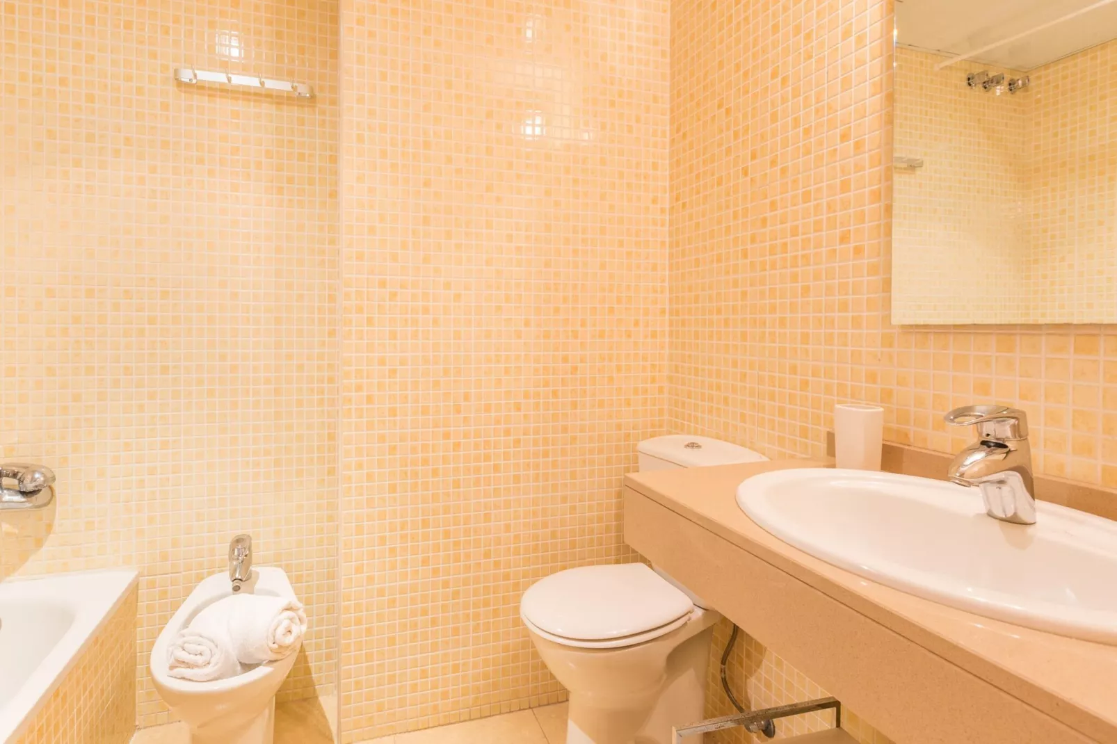Santa Cristina 2-Bathroom