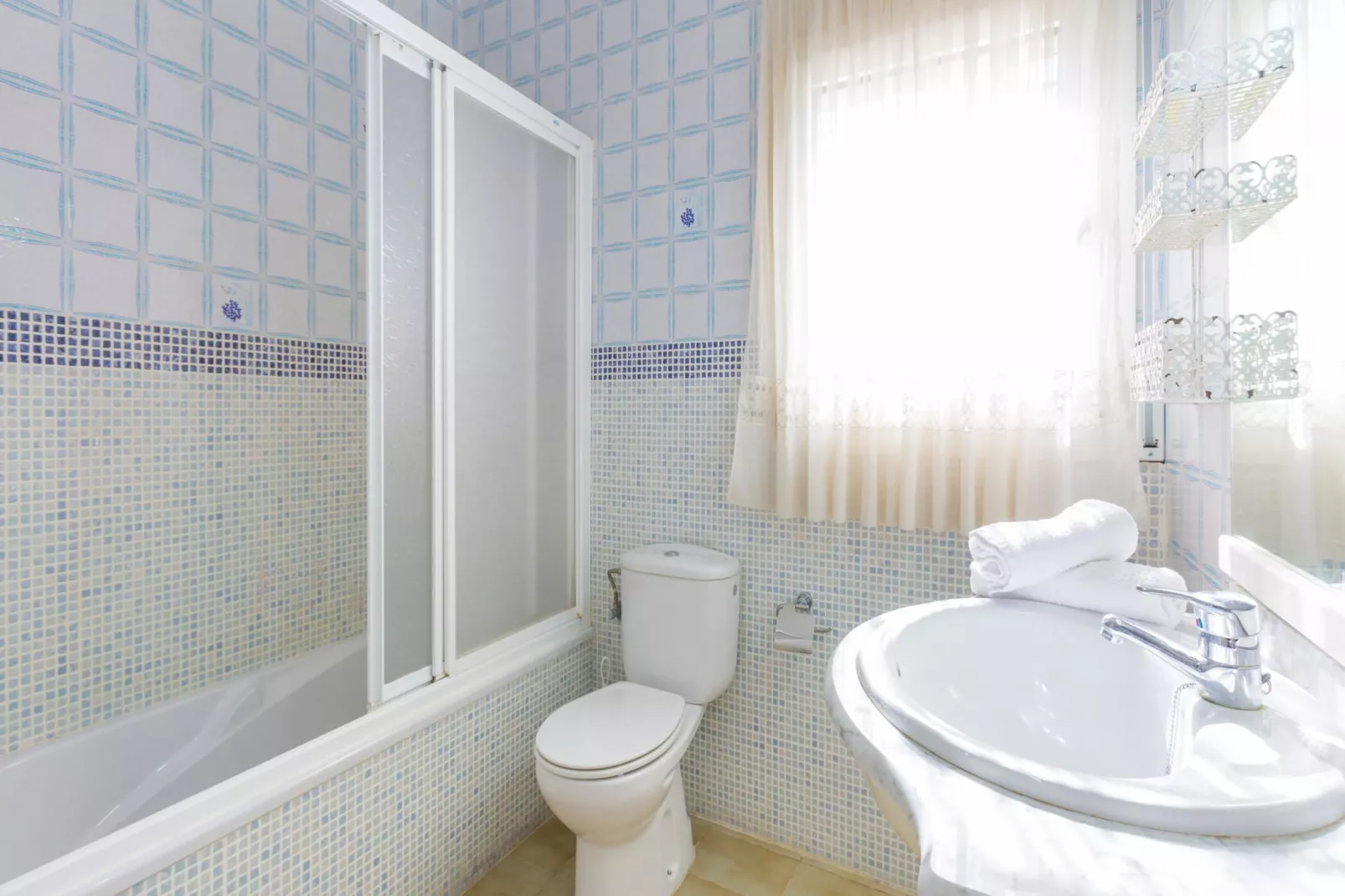 Teresas-Bathroom