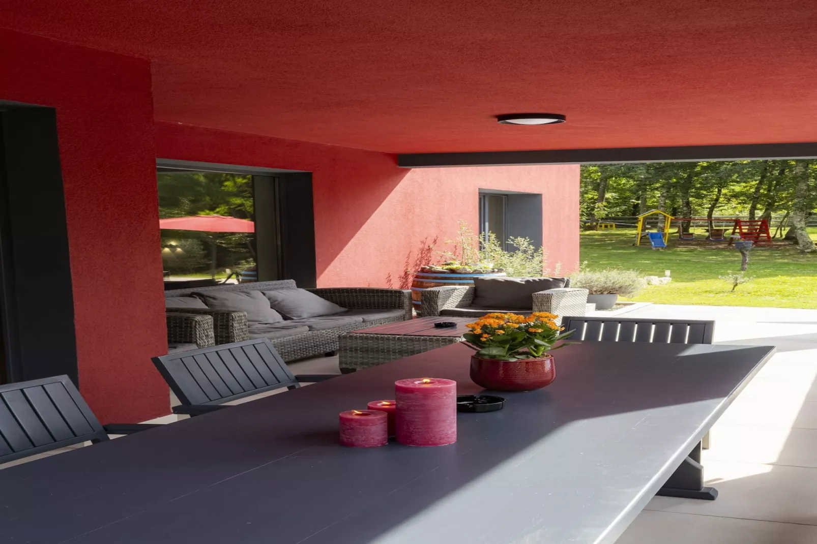 Red House Kraj Drage - Oasis in the Nature-Gärten Sommer