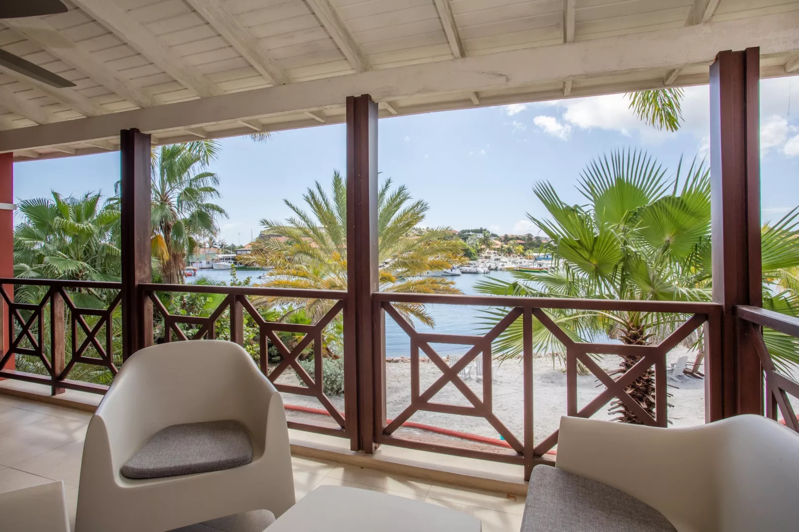 Spanish Water Apartment-Terrace balcony
