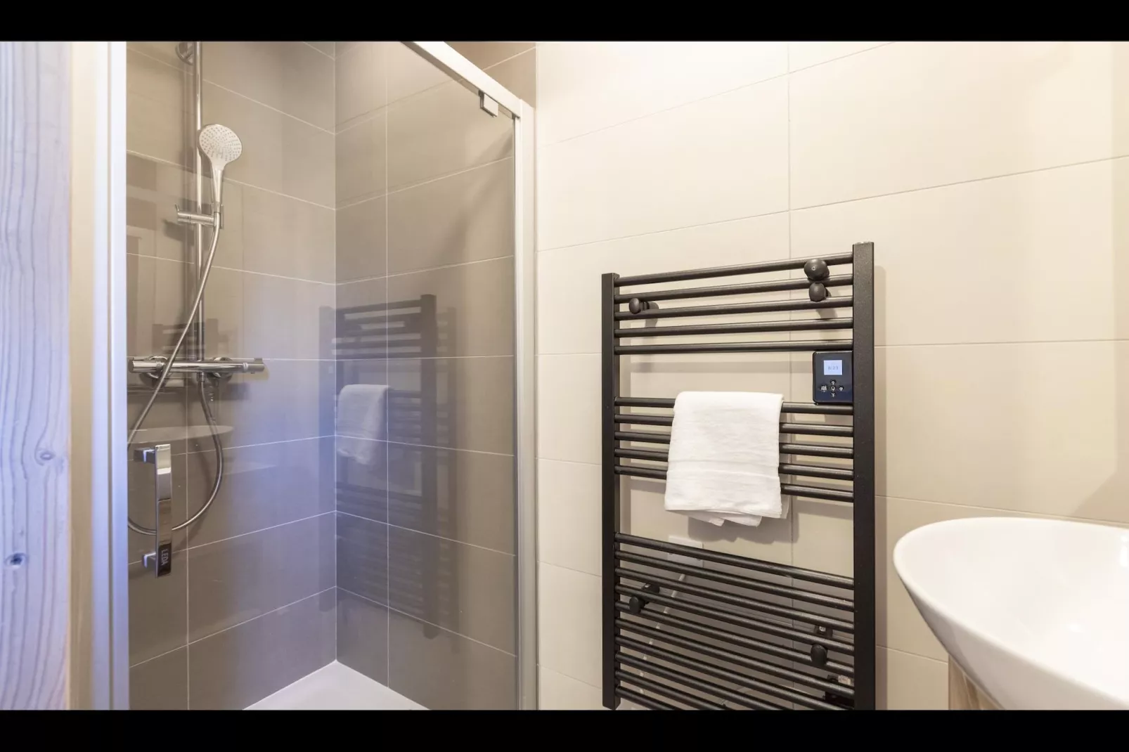SAMOËNS-S8L-Badezimmer