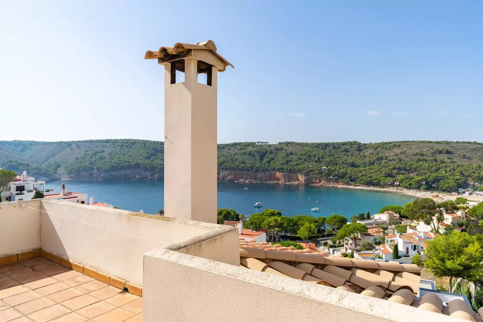 Isabelle-Terrace balcony