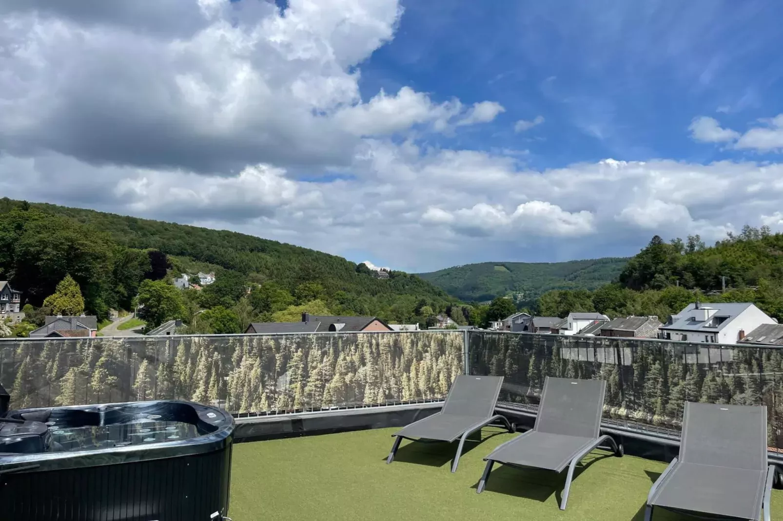 Rooftop Bleu-Gardens summer
