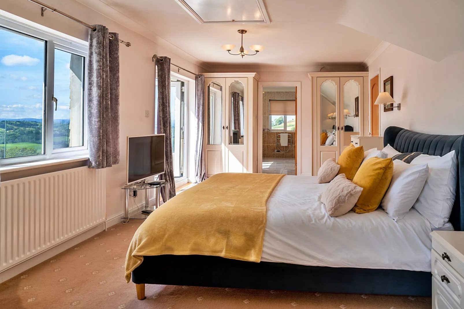 Gratton House-Bedroom