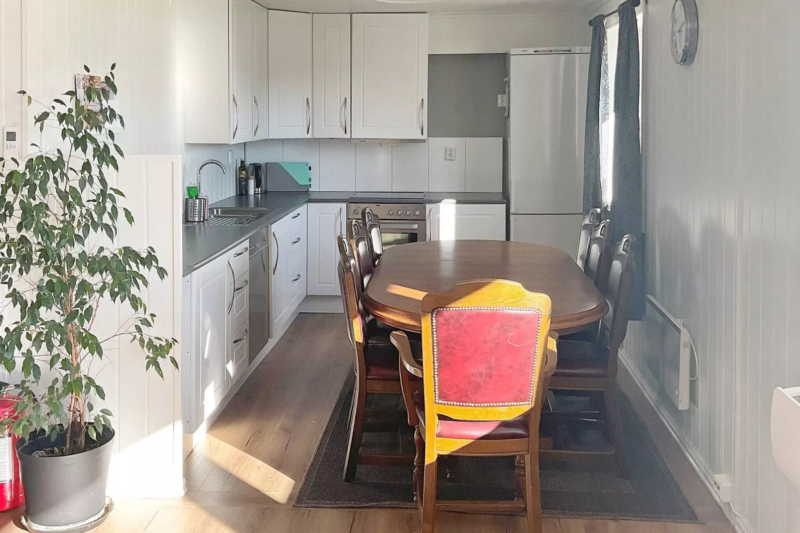 6 person holiday home in AVERØY-By Traum-Indoor