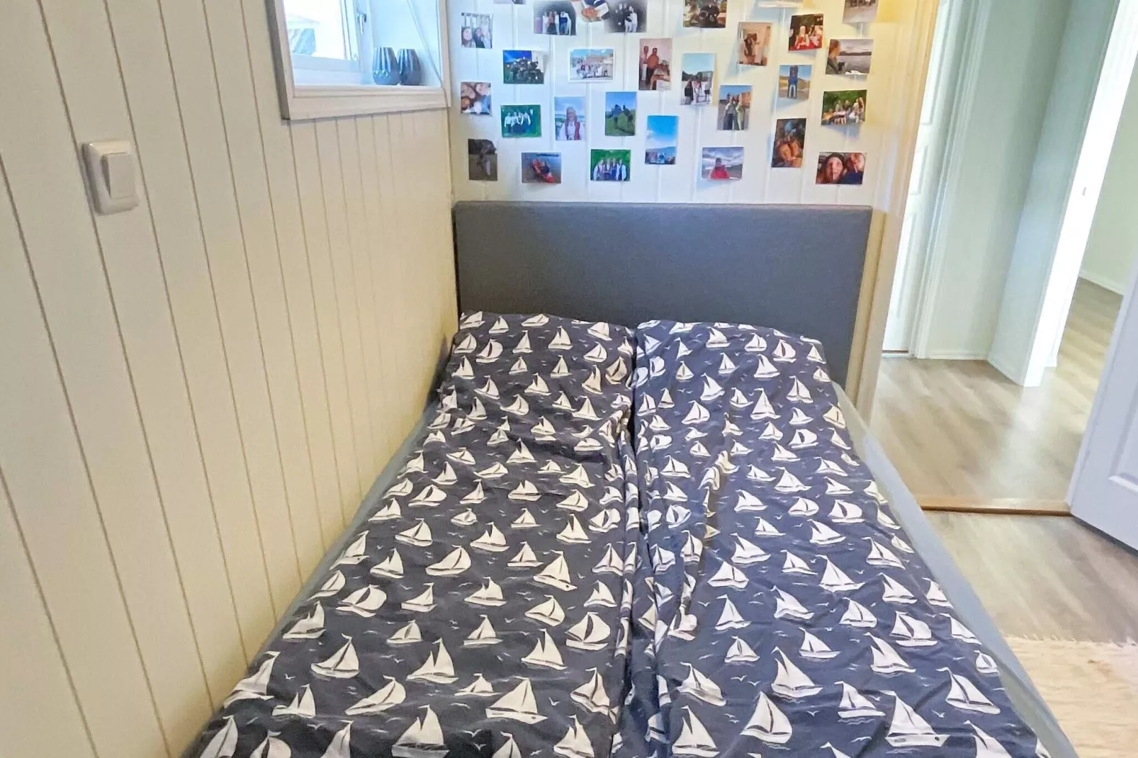 6 person holiday home in AVERØY-By Traum-Indoor