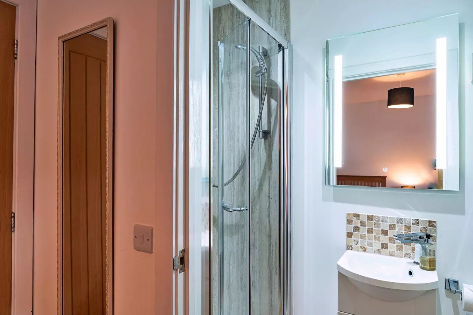 Lower Netherdowns-Bathroom