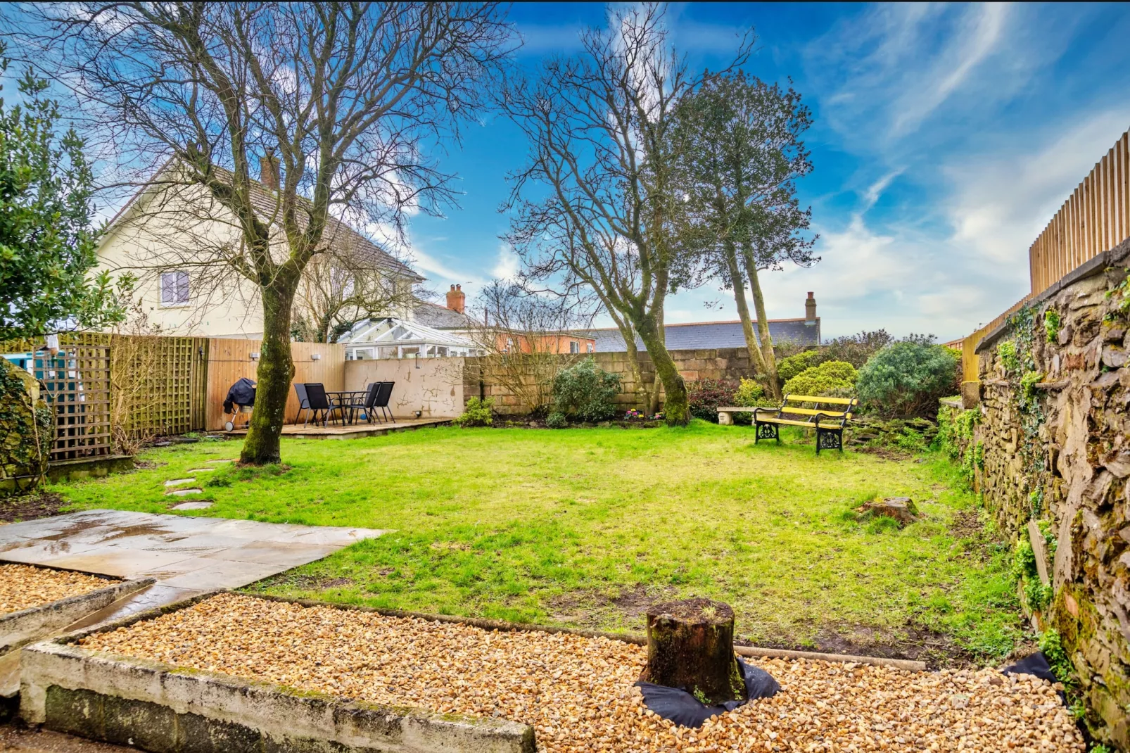Court Cottage-Terrace