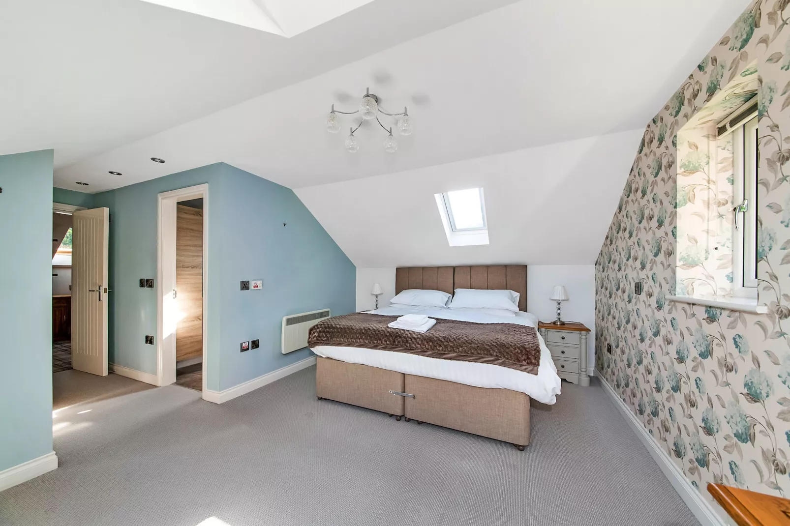 Loxley House-Bedroom