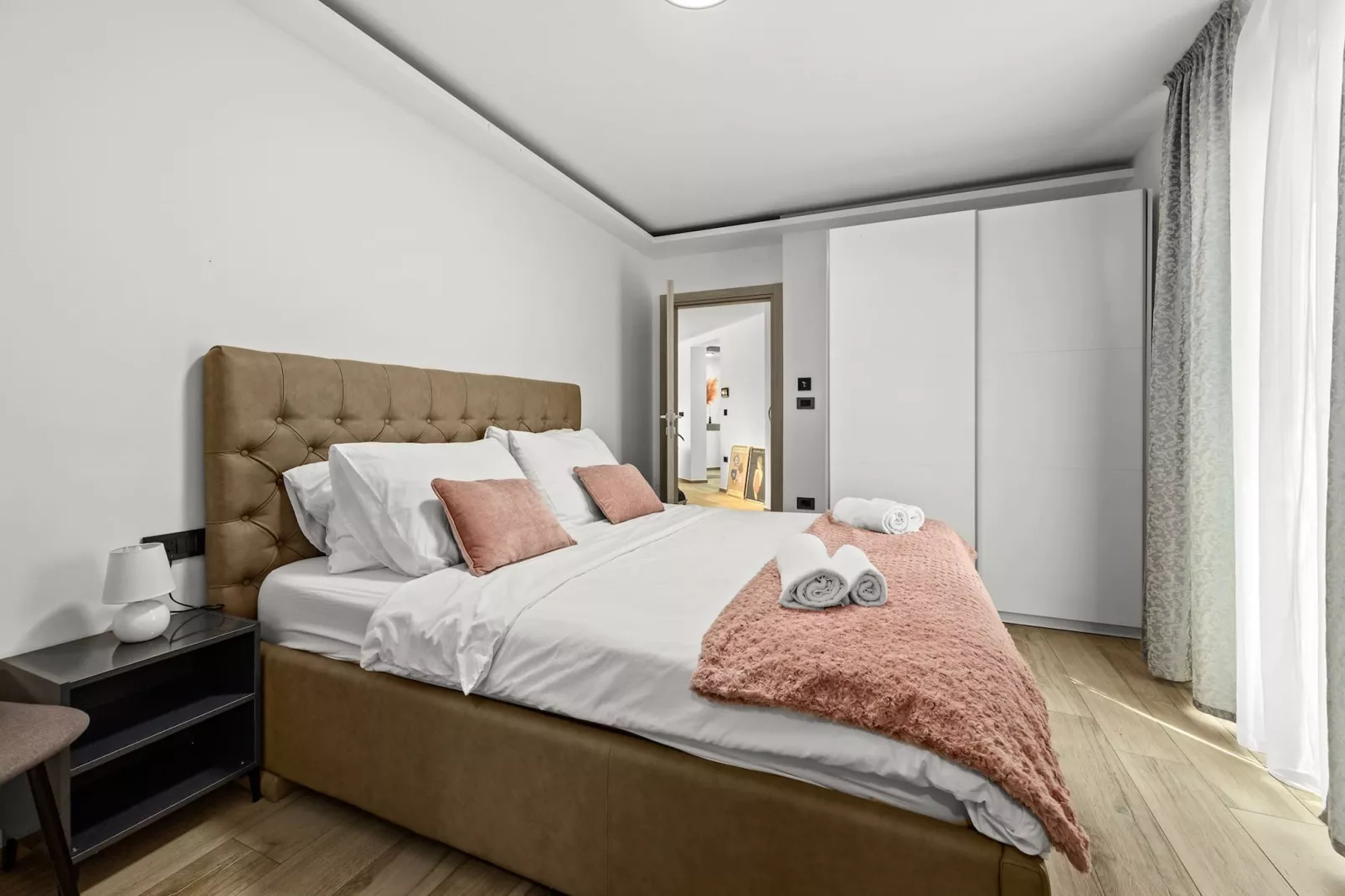 Villa Speranza with Private Illuminated Pool-Bedroom