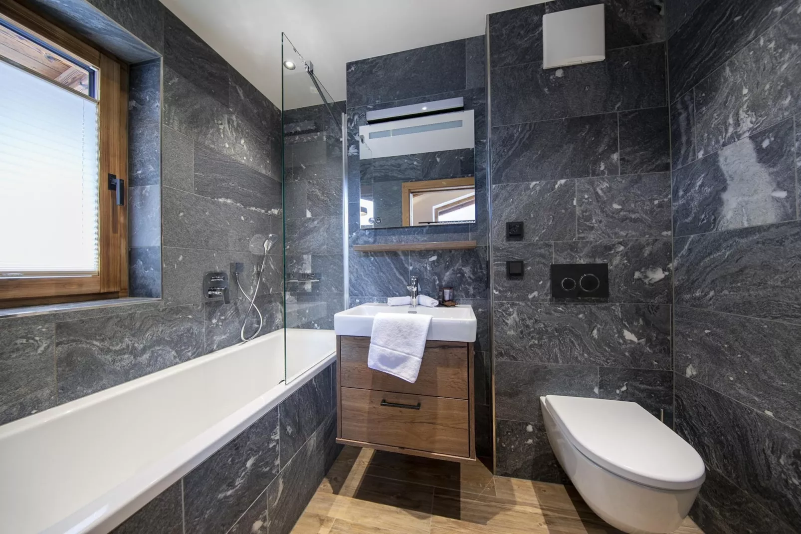Nationalpark Chalet Grosser Happ-Bathroom
