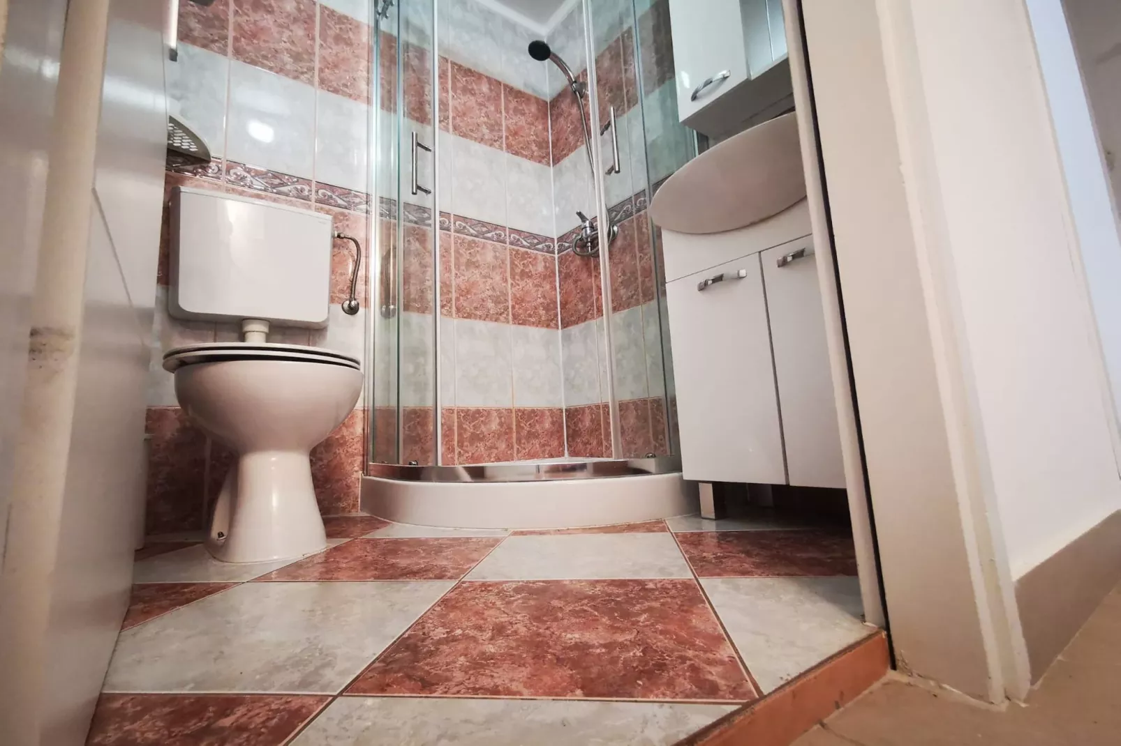 Sea View Holiday Home Umag - Three Bedroom Holiday Home-Bathroom
