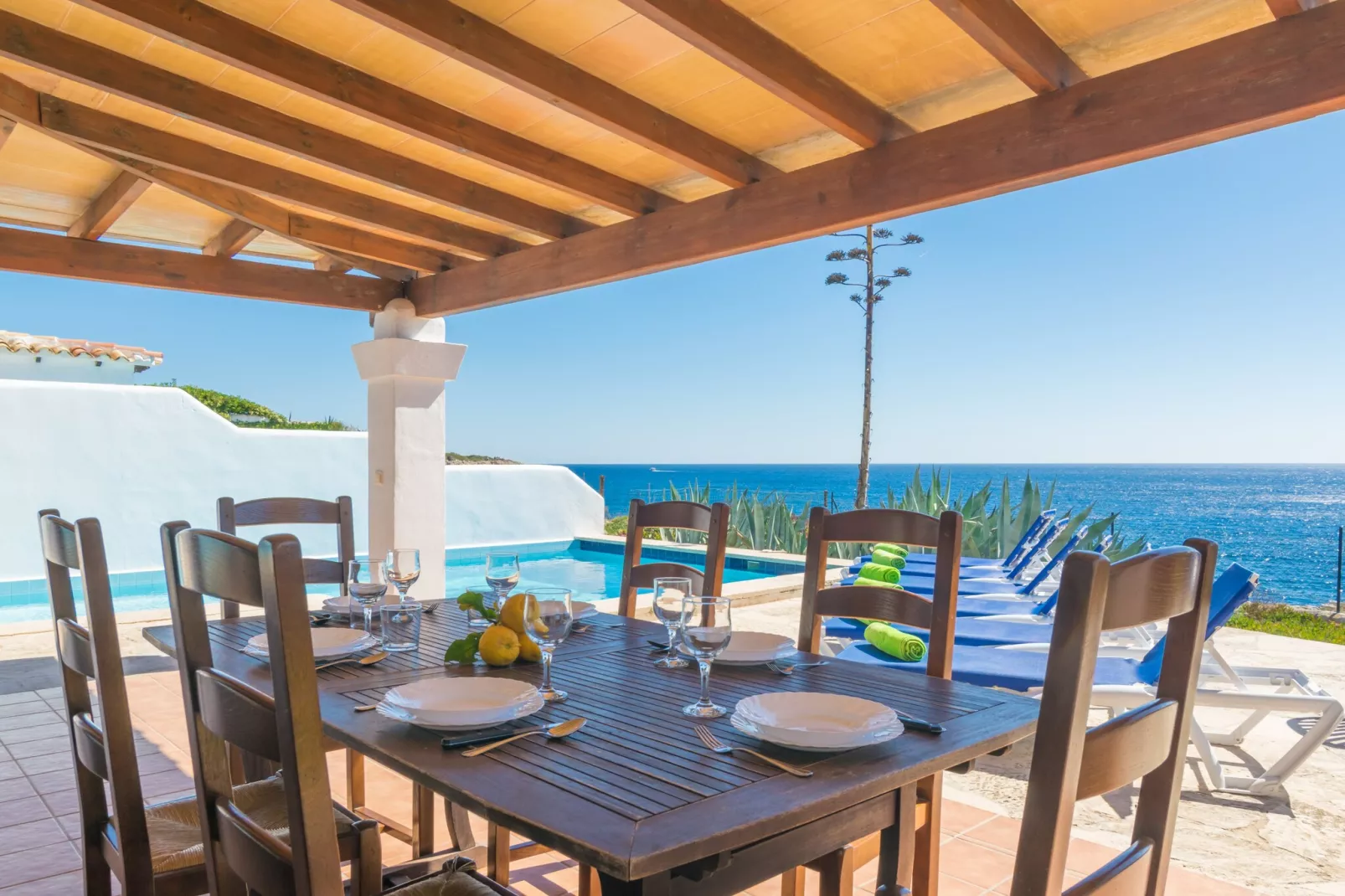 Villa Sol Naixent-Terrassenbalkon