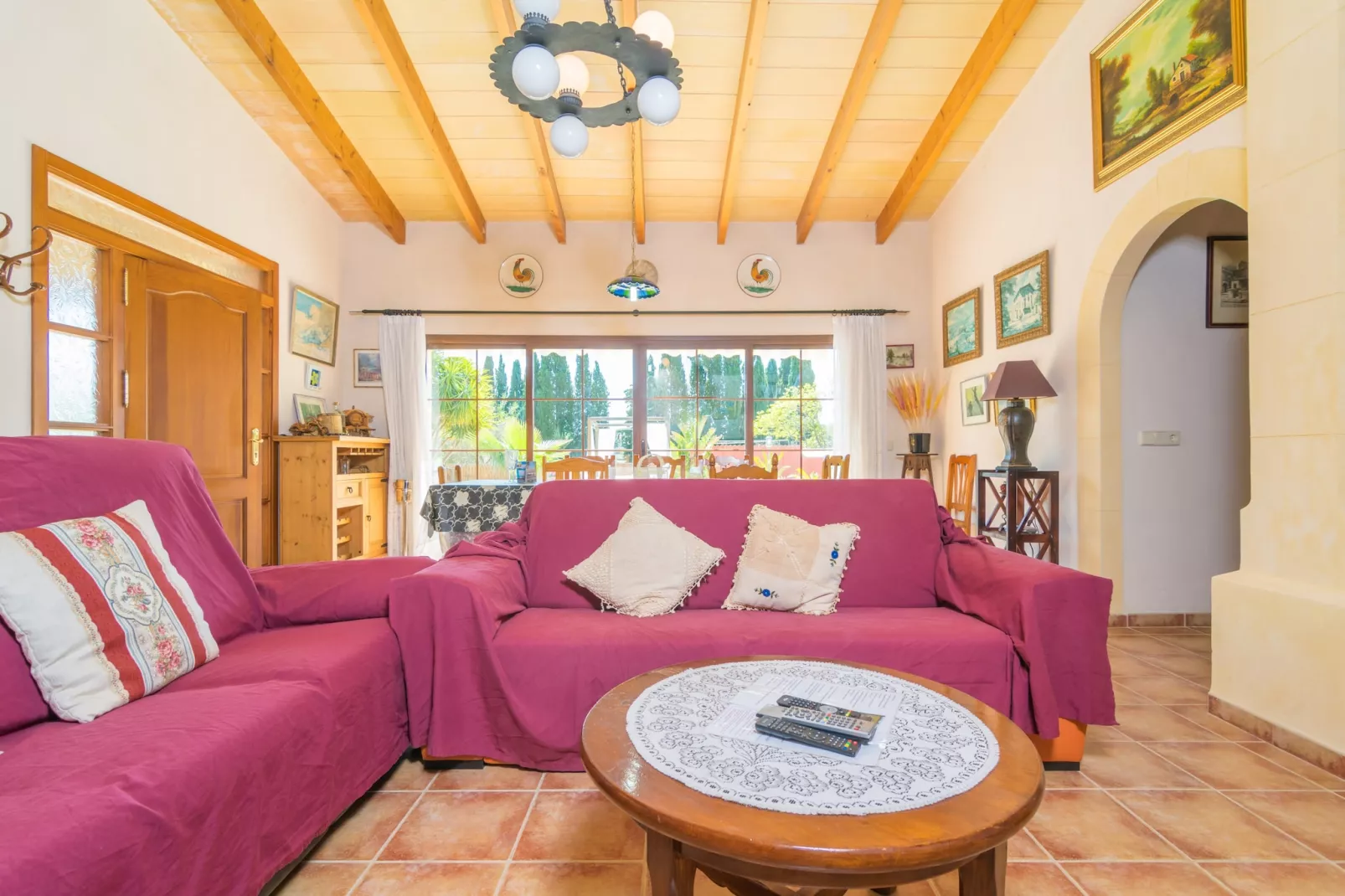 Es Blanquer De Na Fani-Living room