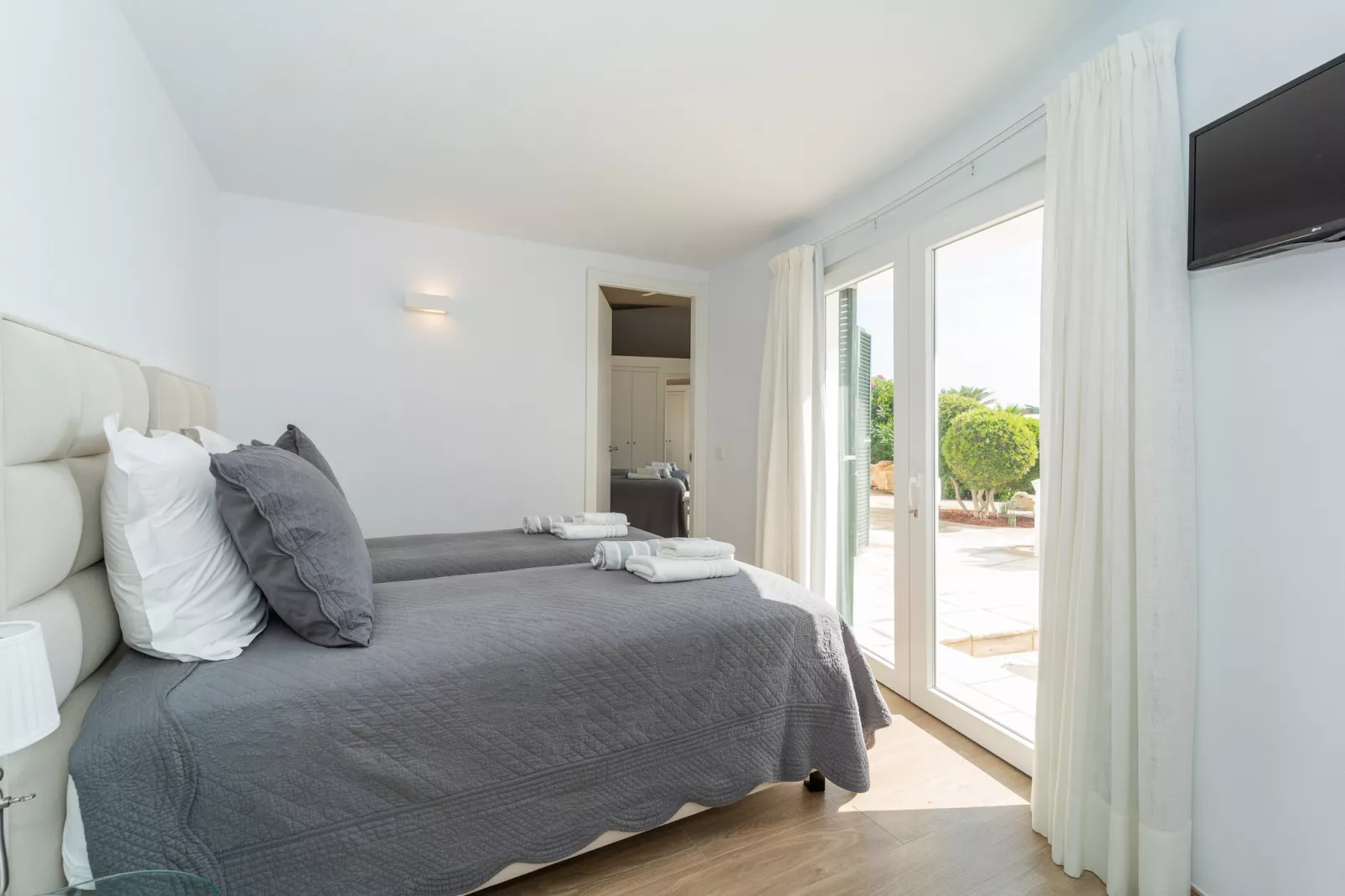 Villa Gaudina-Image-tags.