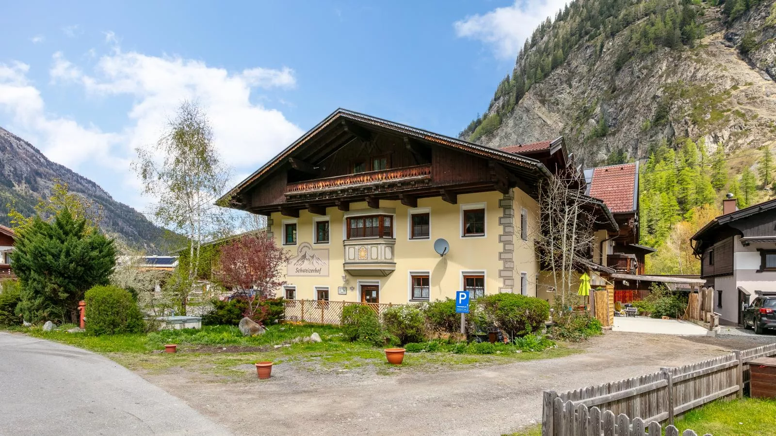 Schweizerhof Apfelrose-Exterior summer
