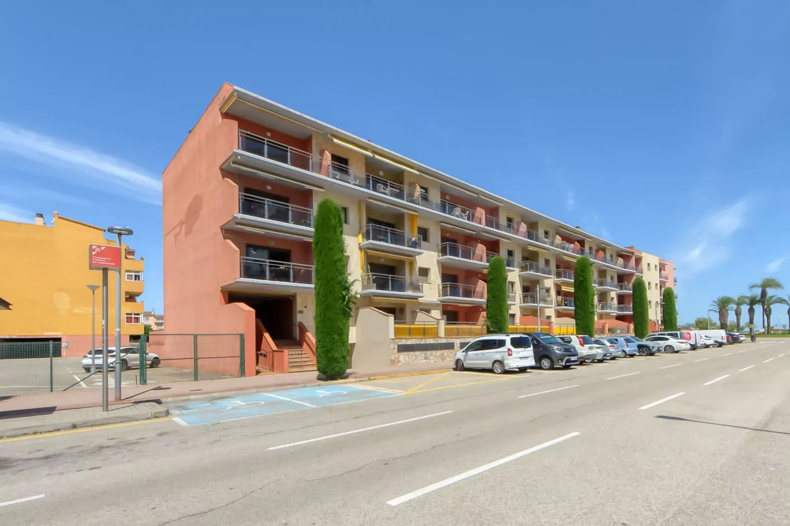 MIRABLAU F 11 Empuriabrava-Exterior summer