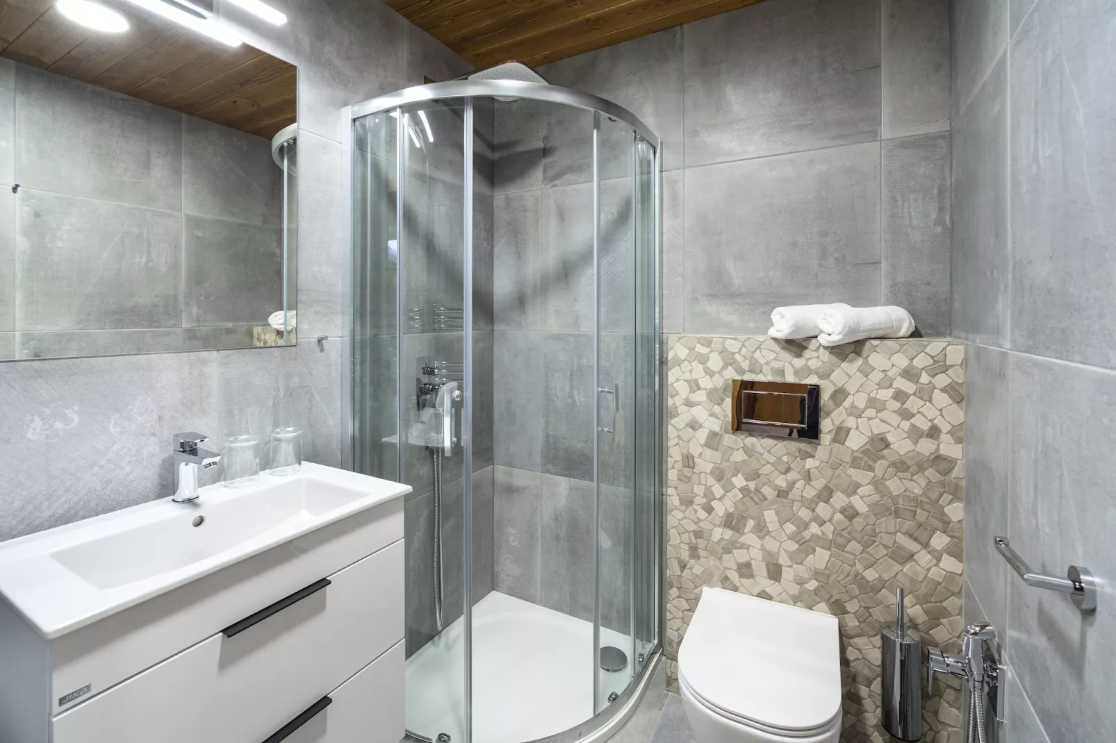Cerny Dul KCML115-Badezimmer